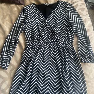 NWOT Express Chevron print dress